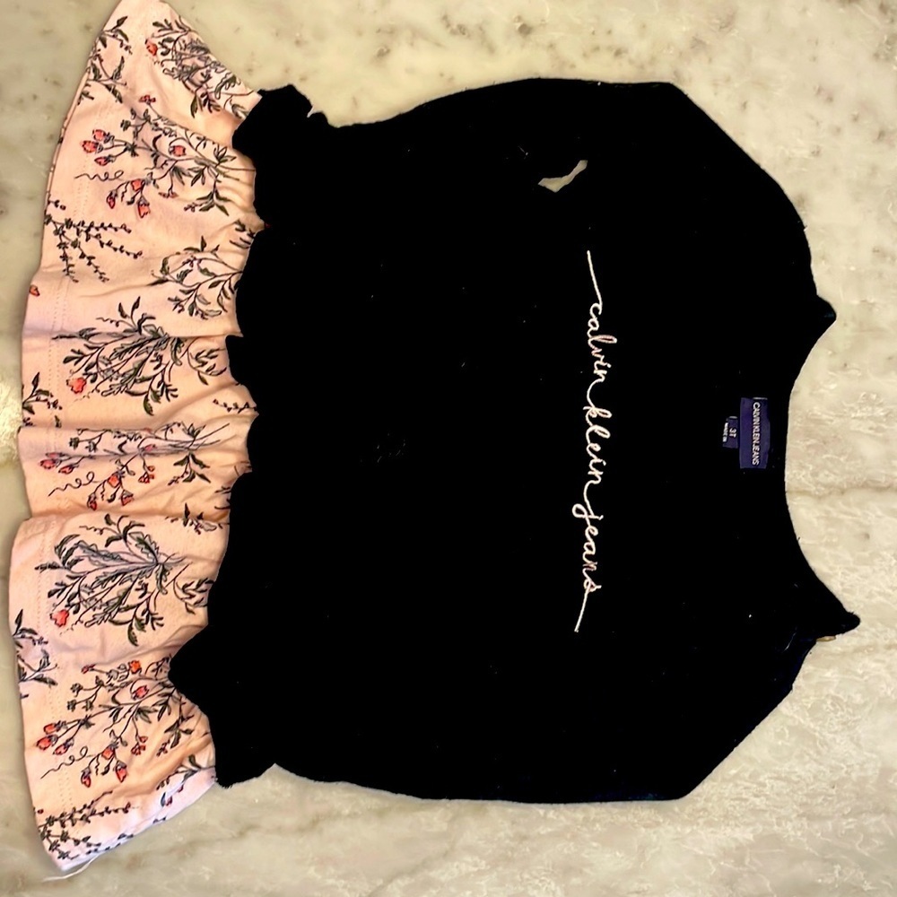 CK sweater